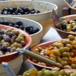 Marché Moustiers Sainte Marie, tapenade